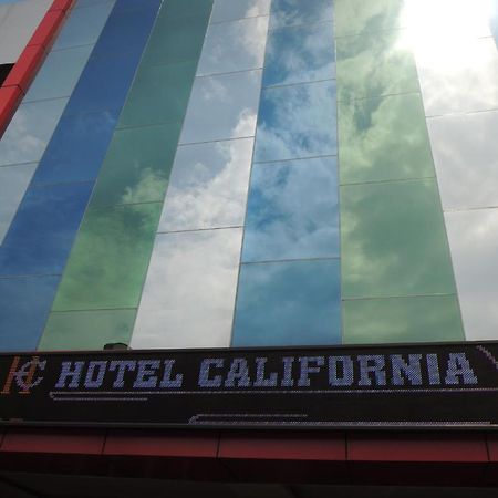 California Hotel Τζακάρτα Εξωτερικό φωτογραφία