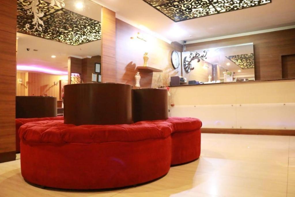California Hotel Τζακάρτα Εξωτερικό φωτογραφία