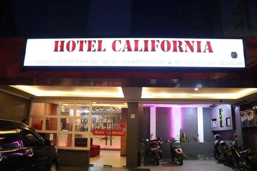 California Hotel Τζακάρτα Εξωτερικό φωτογραφία
