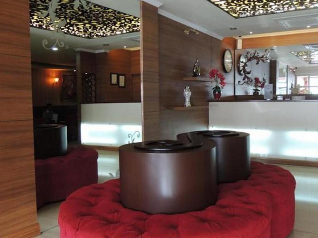 California Hotel Τζακάρτα Εξωτερικό φωτογραφία
