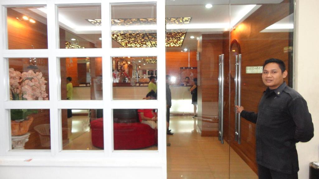 California Hotel Τζακάρτα Εξωτερικό φωτογραφία