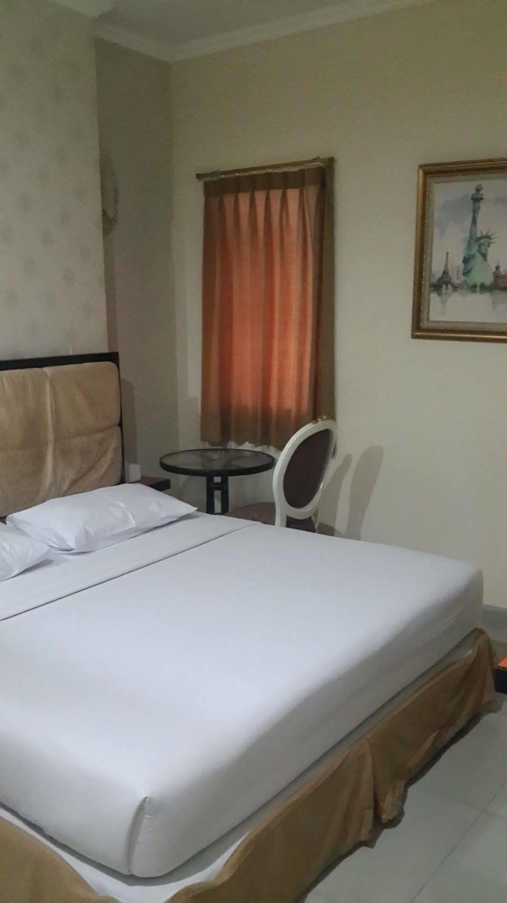 California Hotel Τζακάρτα Εξωτερικό φωτογραφία