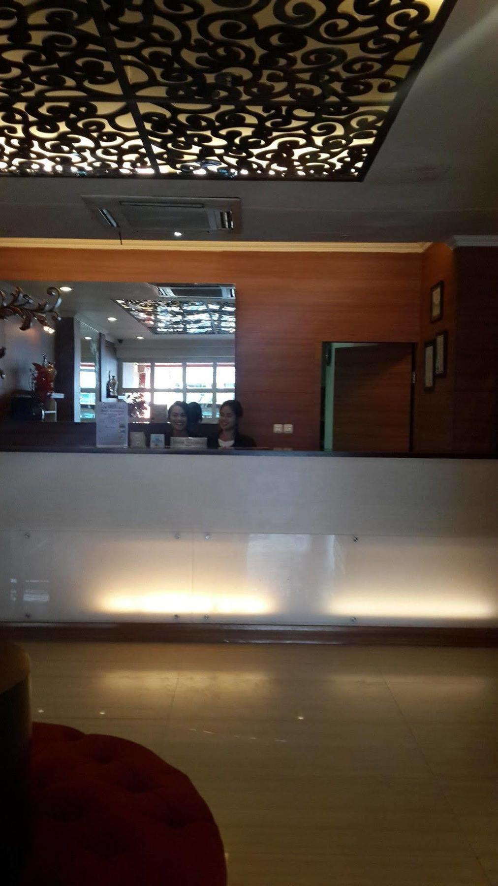 California Hotel Τζακάρτα Εξωτερικό φωτογραφία