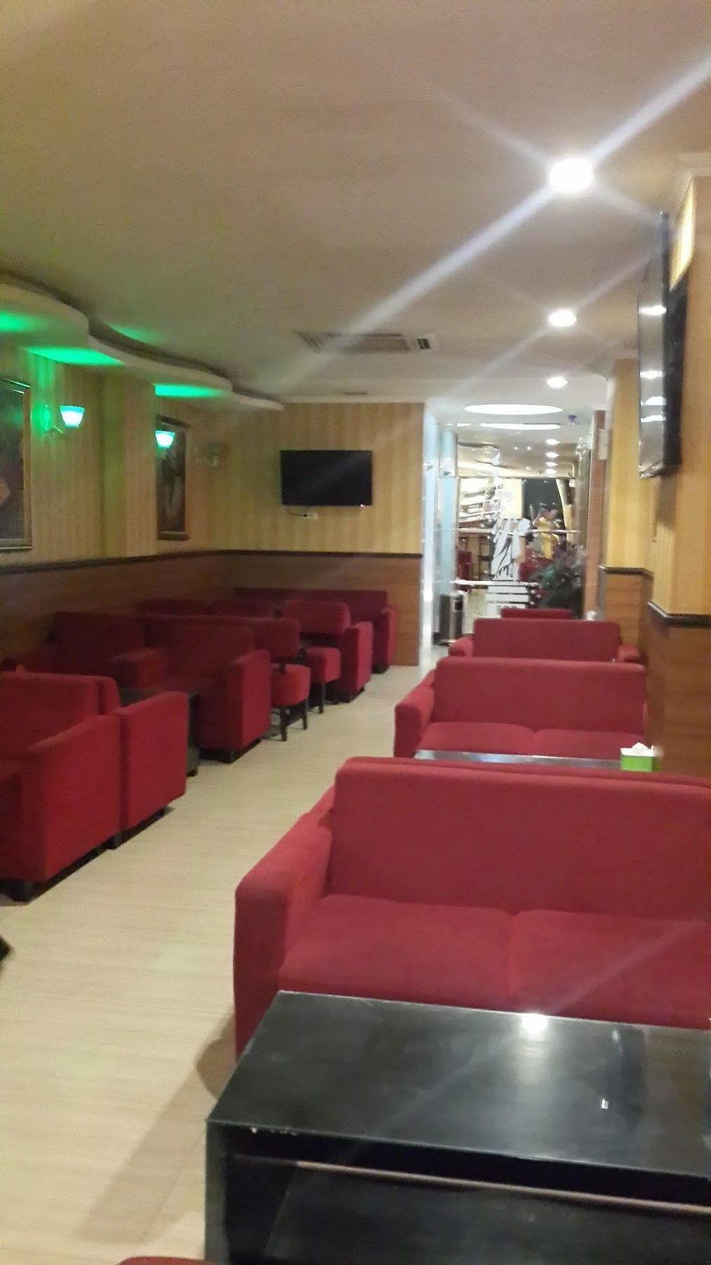 California Hotel Τζακάρτα Εξωτερικό φωτογραφία