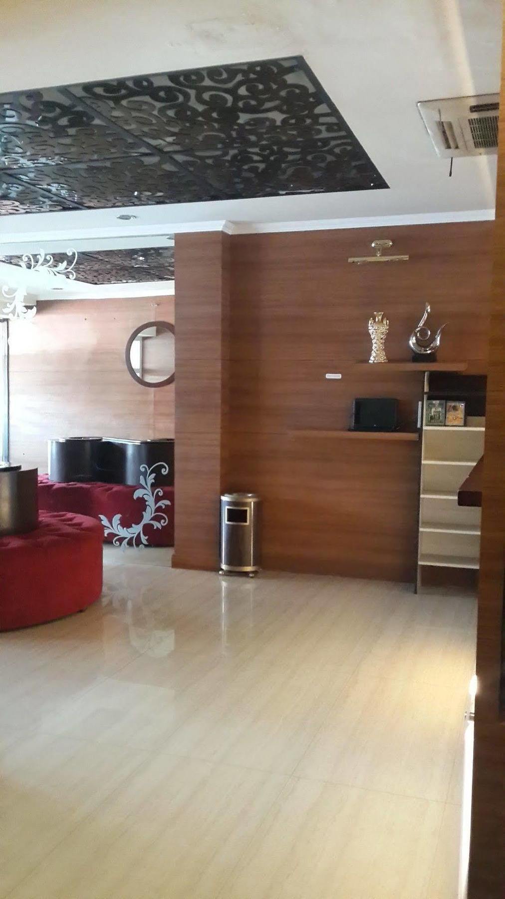 California Hotel Τζακάρτα Εξωτερικό φωτογραφία